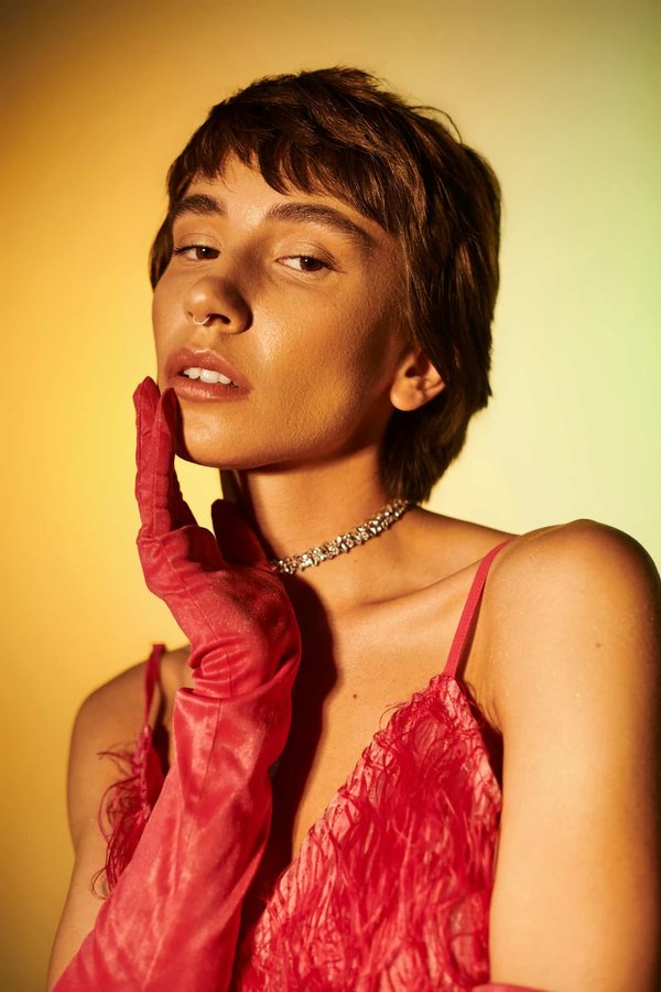 Comment choisir une robe de soirée qui met en valeur votre silhouette tout en étant confortable?